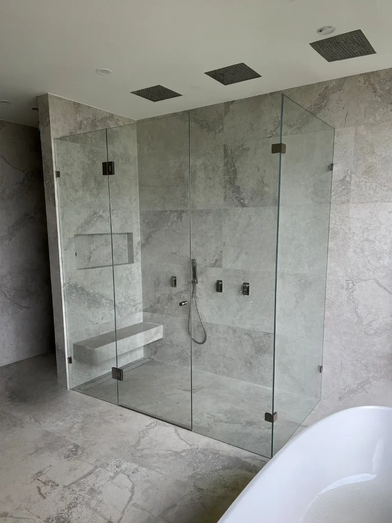Nova Team Shower Screen April 2026